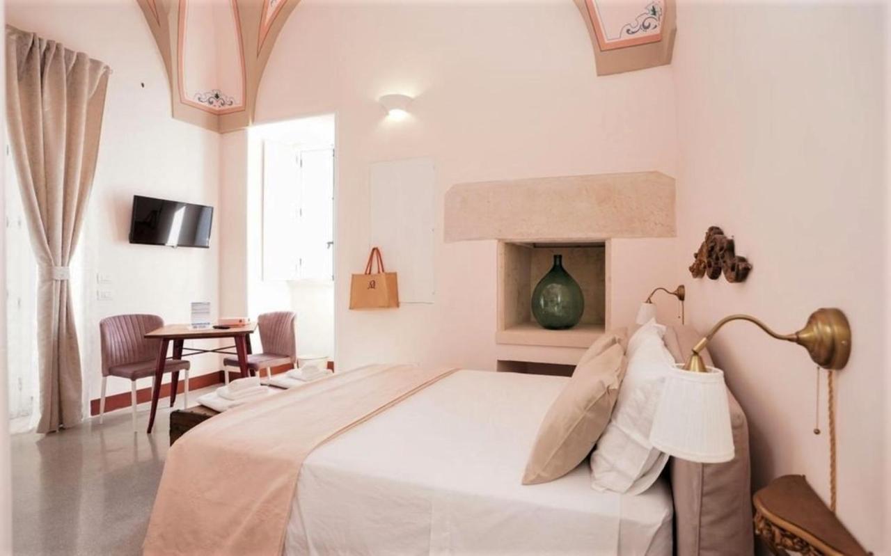 Palazzo Megha Suite & Breakfast Palmariggi 外观 照片