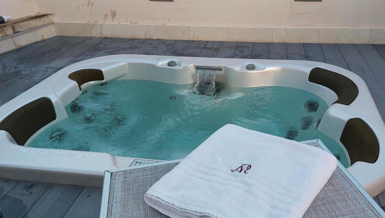 Palazzo Megha Suite & Breakfast Palmariggi 外观 照片