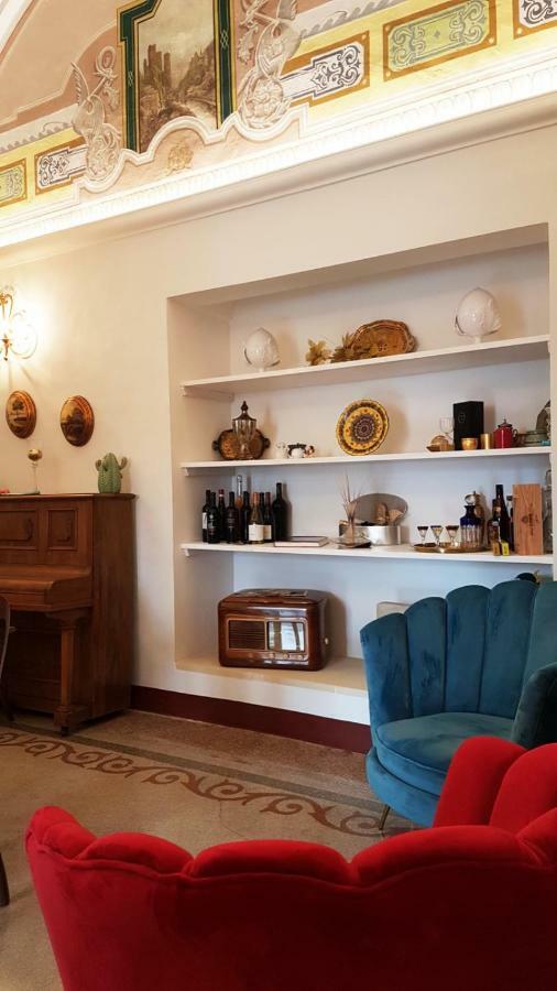 Palazzo Megha Suite & Breakfast Palmariggi 外观 照片