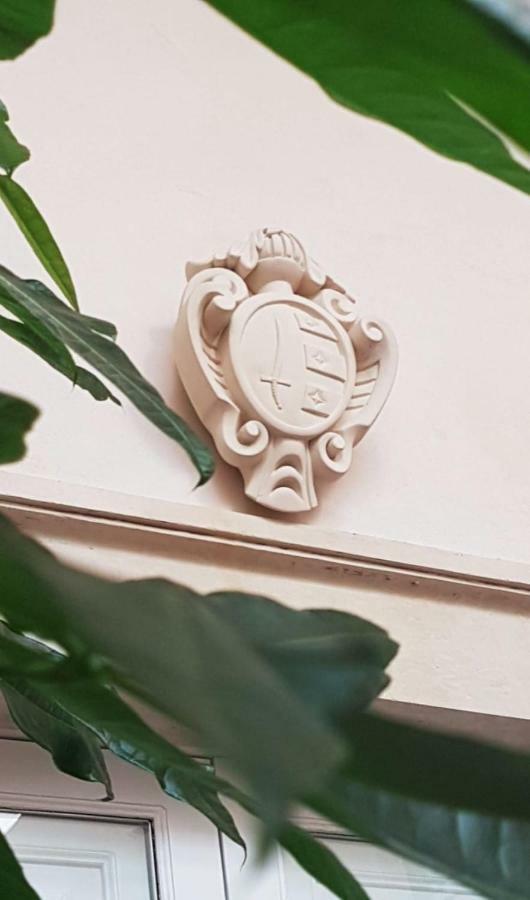 Palazzo Megha Suite & Breakfast Palmariggi 外观 照片